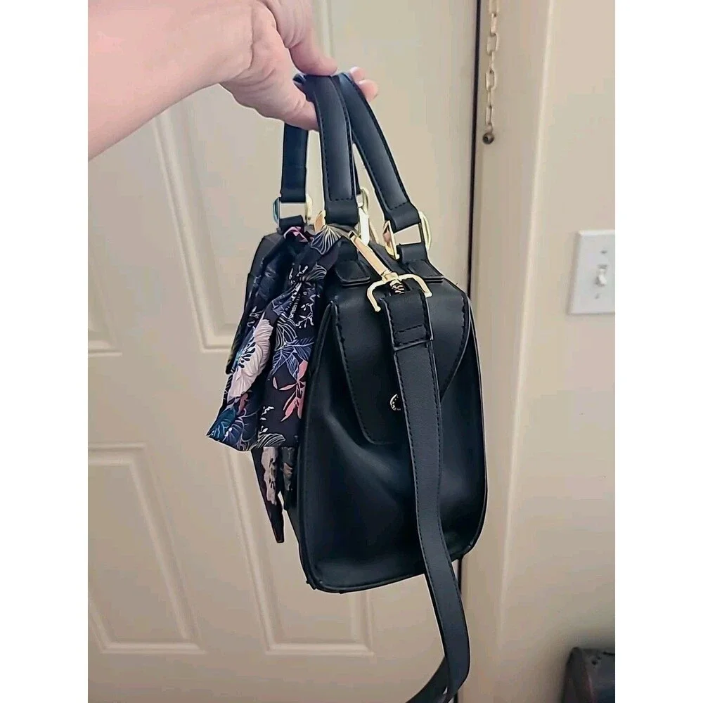 Steve Madden satchel crossbody bag Black Ribbon Gold zipper pockets - Picture 16 of 16